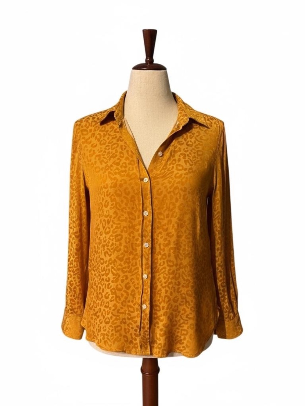 ✨ Banana Republic Women's Mustard Animal-Print Button-Up Blouse Size Medium EUC